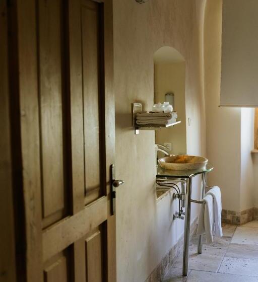 اتاق لوکس, Fronius Boutique Residence