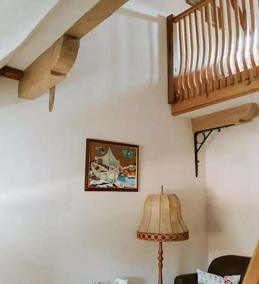 スタンダードスタジオ, Fronius Boutique Residence