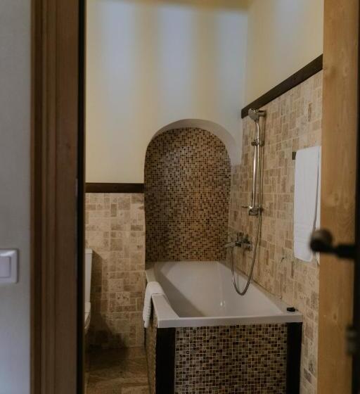 اتاق استاندارد, Fronius Boutique Residence