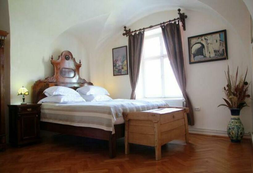 اتاق خانوادگی, Fronius Boutique Residence