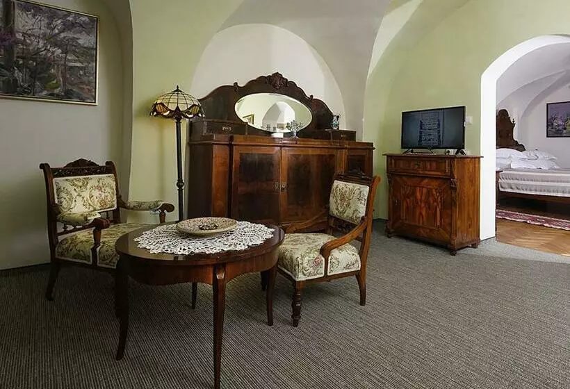 ファミリールーム, Fronius Boutique Residence