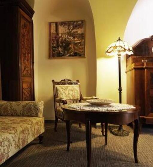 Семейный Номер, Fronius Boutique Residence
