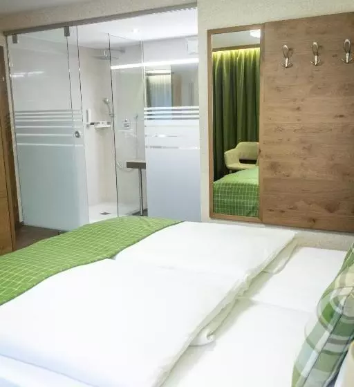 バルコニー付きデラックスルーム, Gasthof Pension Luger