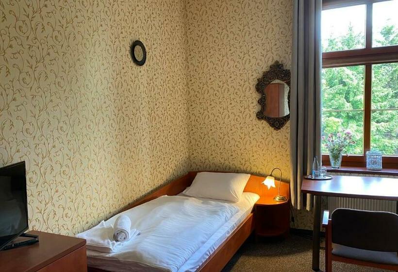 חדר סטנדרט, I Restauracja Castle