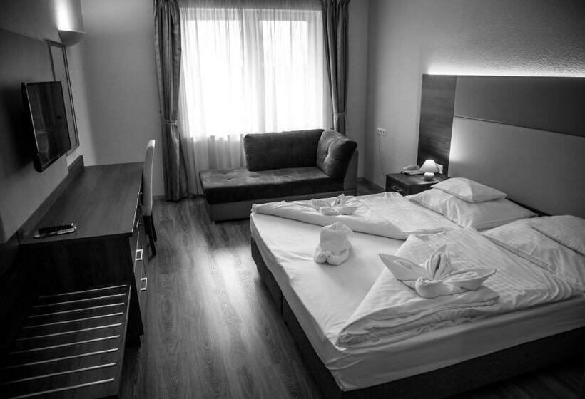 غرفة قياسية, Jade Hotel Ezüsthíd