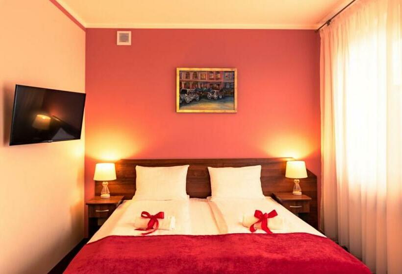 스탠다드 룸, Kasztelan