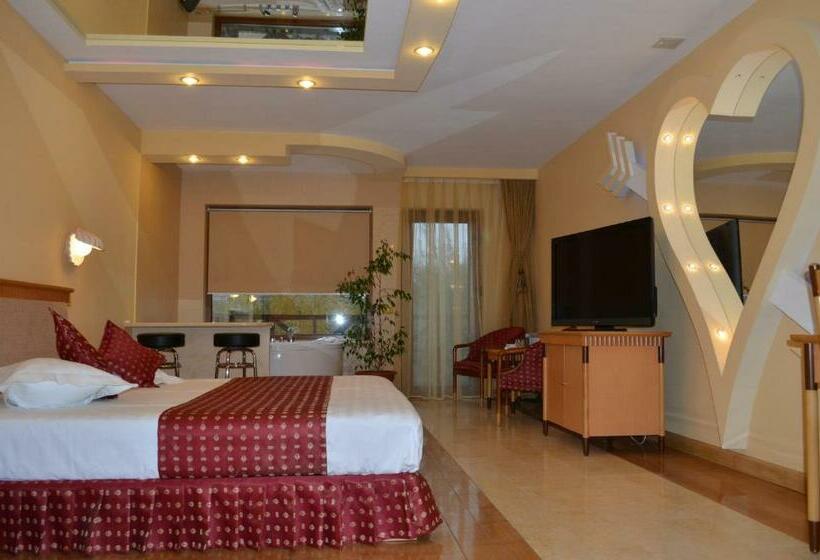 디럭스 룸, La Scoica Land