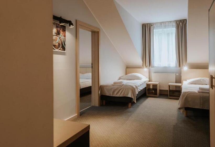 Четырехместный Номер Стандарт, Leśne Ustronie