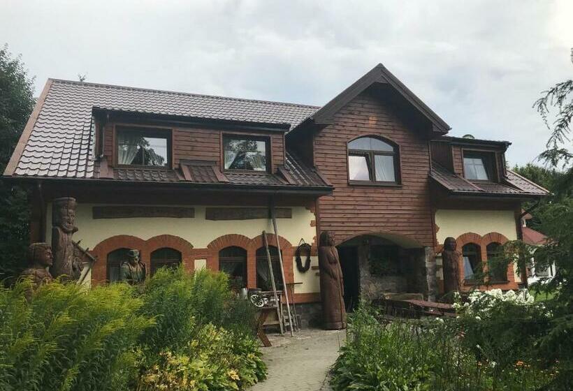 Номер Стандарт, Lisewski Dwór