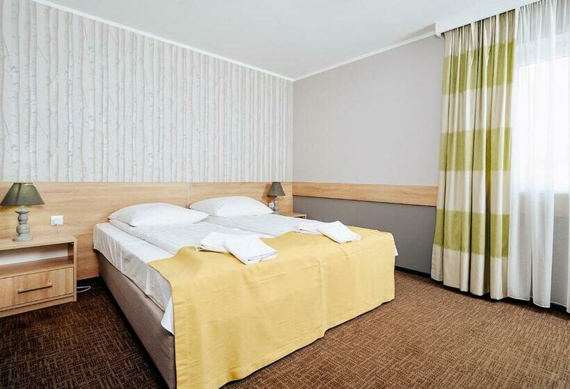 חדר פרמיום, Mużakowski