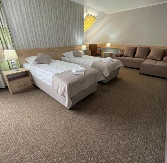 バルコニー付きデラックスルーム, Mużakowski