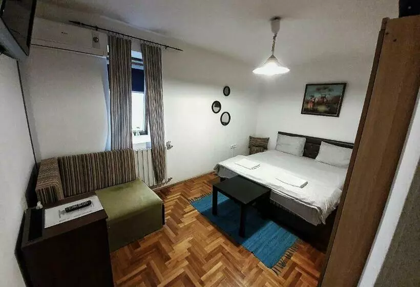 スタンダードルーム, Napsugár Panzió