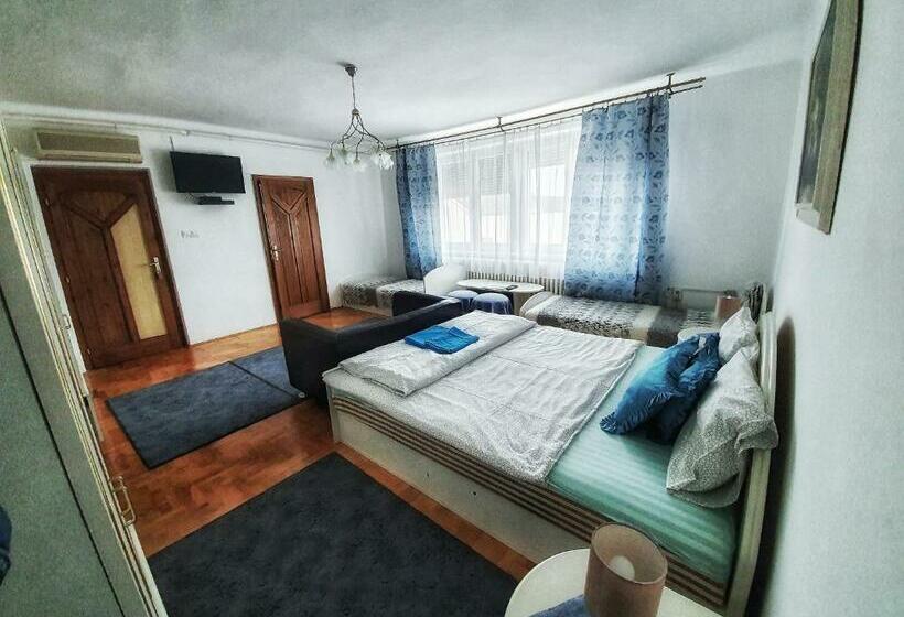 Номер Стандарт Трехместный, Napsugár Panzió