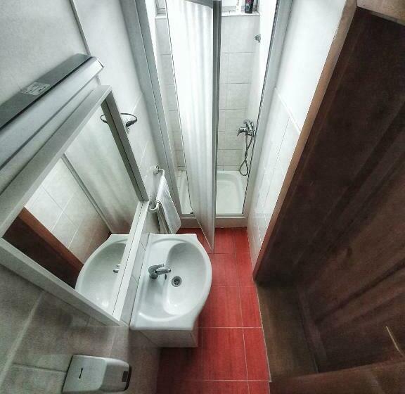 Номер Стандарт Трехместный, Napsugár Panzió