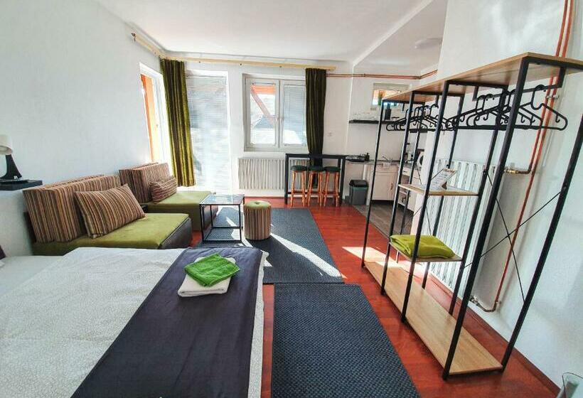 Апартаменты 1 Спальня, Napsugár Panzió