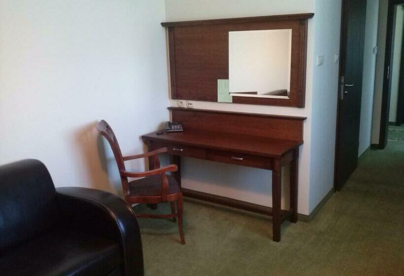 スタンダードシングルルーム, Neo Międzyrzecz