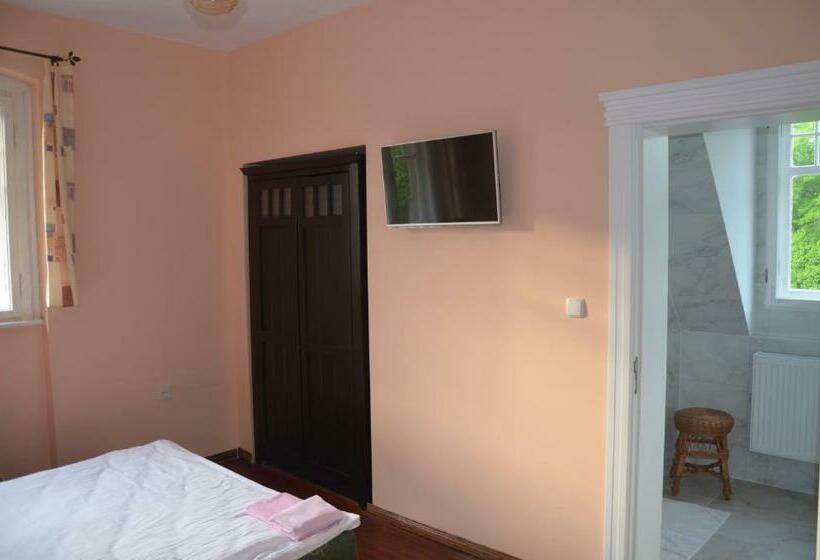 スタンダードルーム, Pałac Myśliwski Orle Solutions