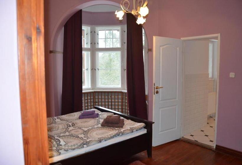 庭の見える1ベッドルームアパートメント, Pałac Myśliwski Orle Solutions