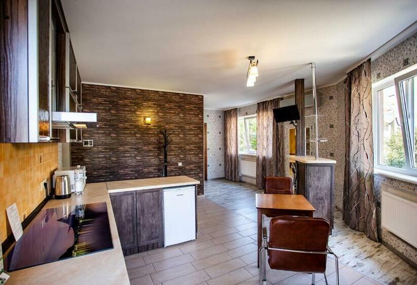 آپارتمان 1 خوابه, Tihaya Gavan