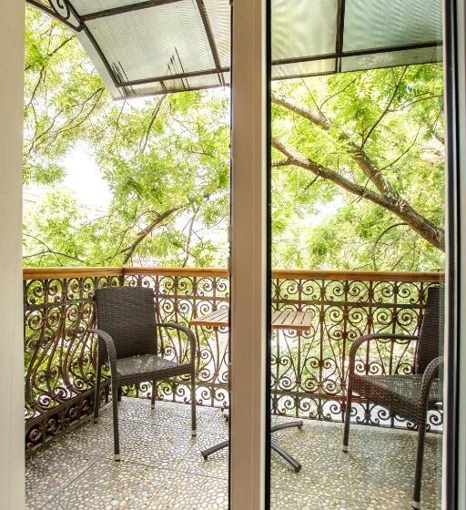 آپارتمان 1 خوابه, Tihaya Gavan