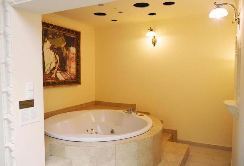 带按摩浴盆的套房, Venecia Palace
