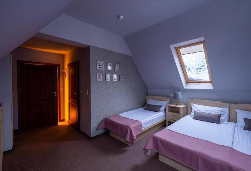 舒适三人间, Villa Elise Park Pension