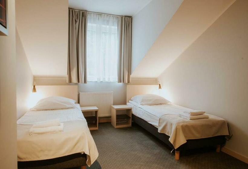 Номер Стандарт, Leśne Ustronie