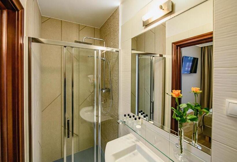 חדר סטנדרט לשלושה, Villa Neve