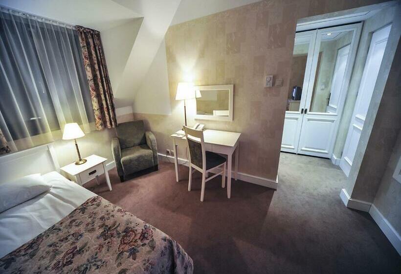 חדר סטנדרט יחיד, Warmia Park