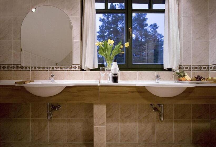 דירת חדר, Warmia Park