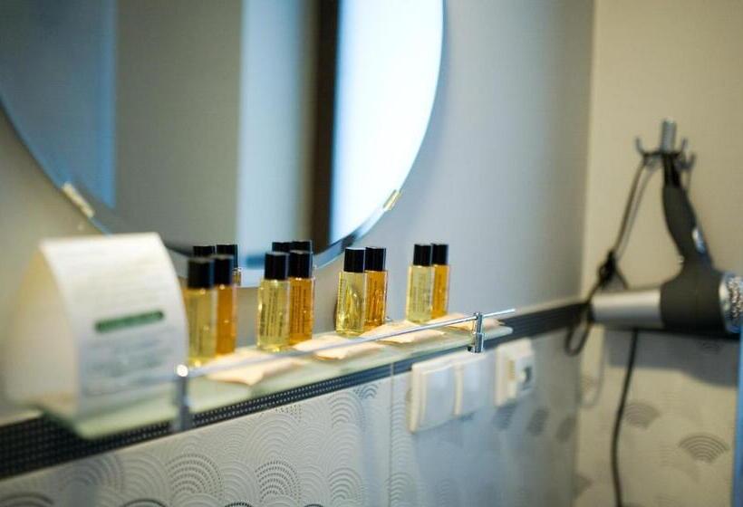 إستوديو قياسى, Willa Puck