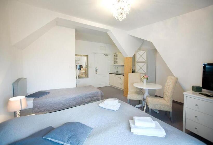 إستوديو قياسى, Willa Puck