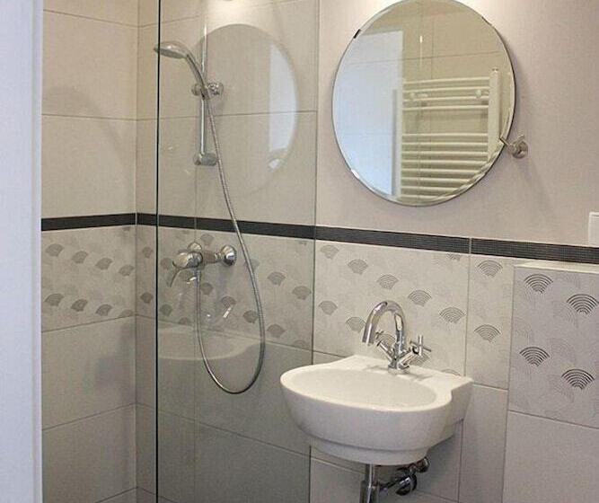 إستوديو قياسى, Willa Puck