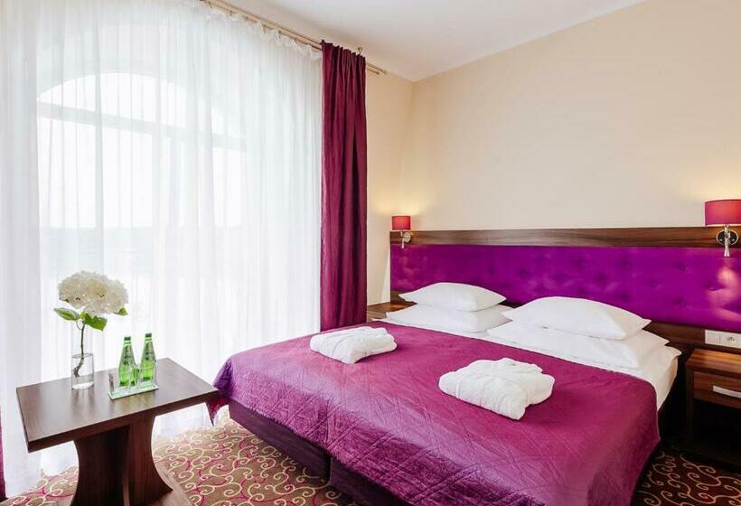 סוויטה, Woiński Spa