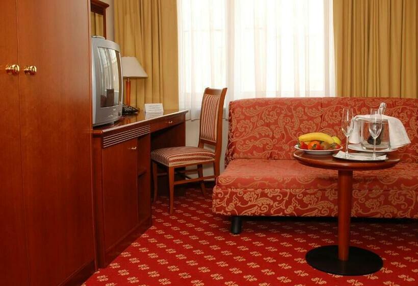 اتاق استاندارد یک نفره, Zvezda