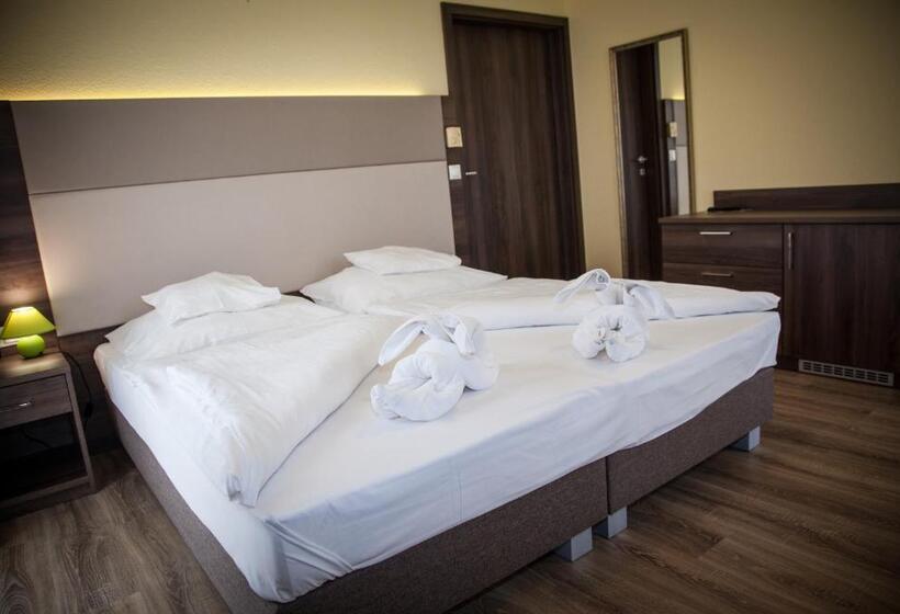 شقة غرفتين, Jade Hotel Ezüsthíd