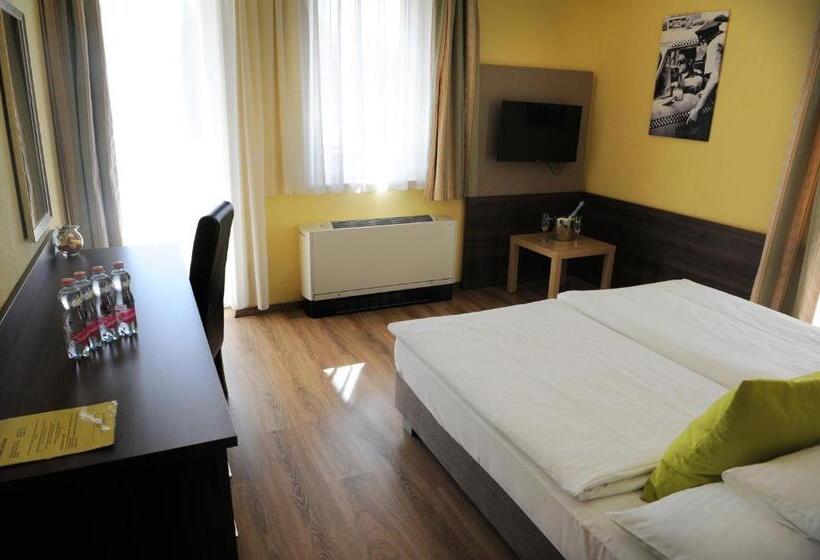 شقة غرفتين, Jade Hotel Ezüsthíd