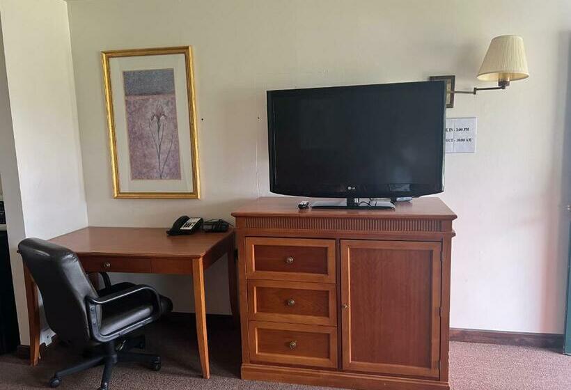 חדר סטנדרט שתי מיטות זוגיות, Spinning Wheel Motel