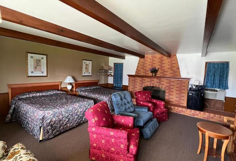 Номер Deluxe, Spinning Wheel Motel