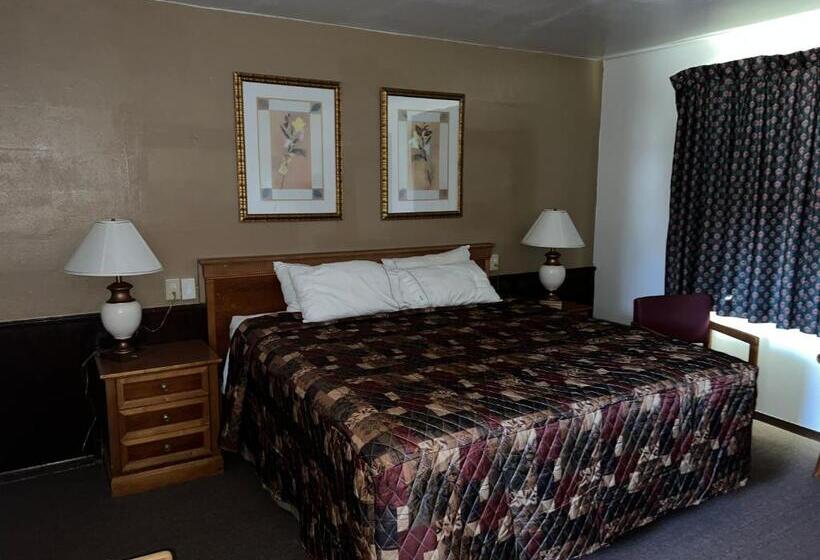 Стандартный Номер Кровать Кинг, Spinning Wheel Motel