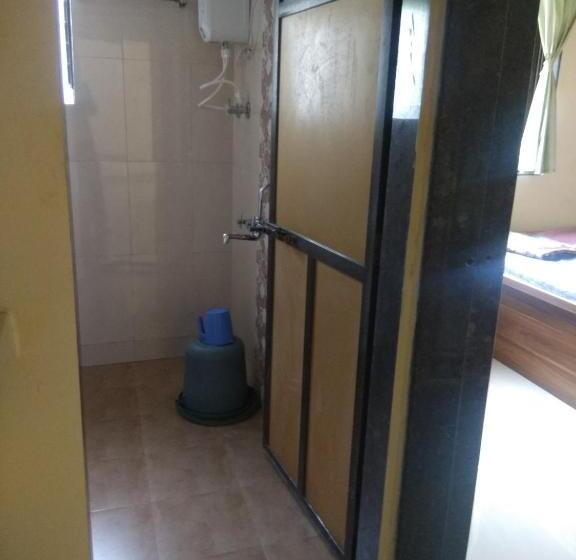 غرفة عائلية, Agatya B&b Center