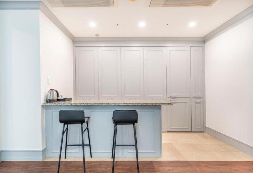 جناح, Centum Convention Hotel In Centum