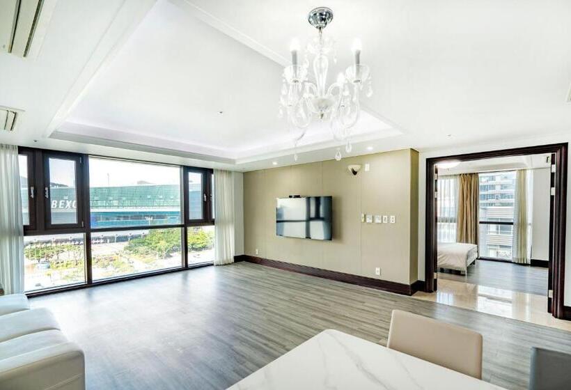 جناح عائلي, Centum Convention Hotel In Centum