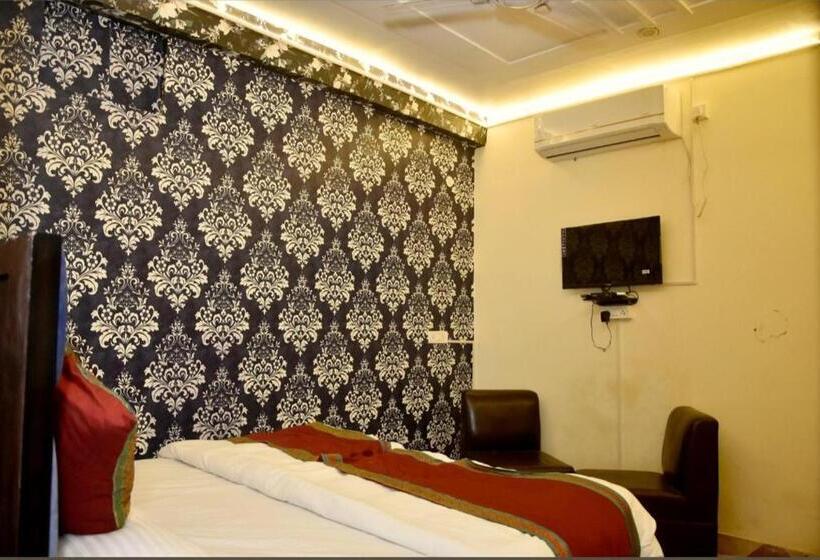 Chambre Standard, De Costa Palace