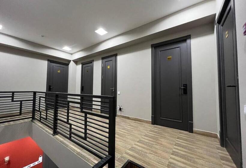 اتاق لوکس, Karaman