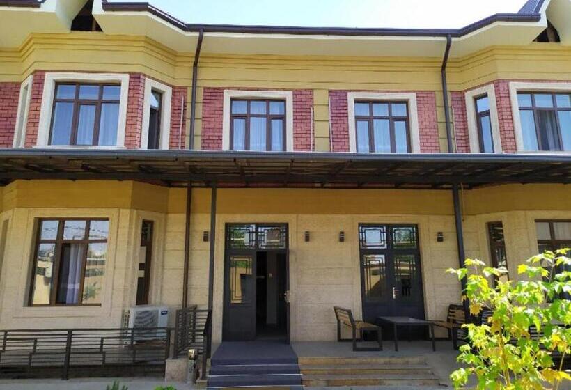 اتاق اکونومی, Karaman