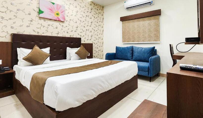 סטודיו סופריור, Nova Shapar