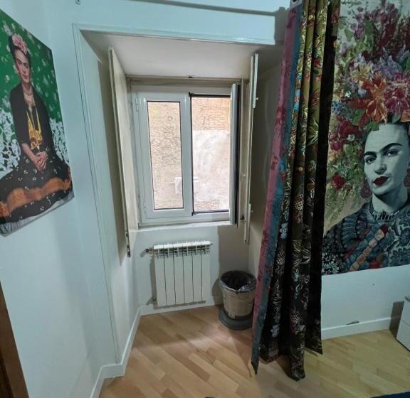 اتاق استاندارد با سرویس بهداشتی مشترک, Plebiscito Charme Rooms