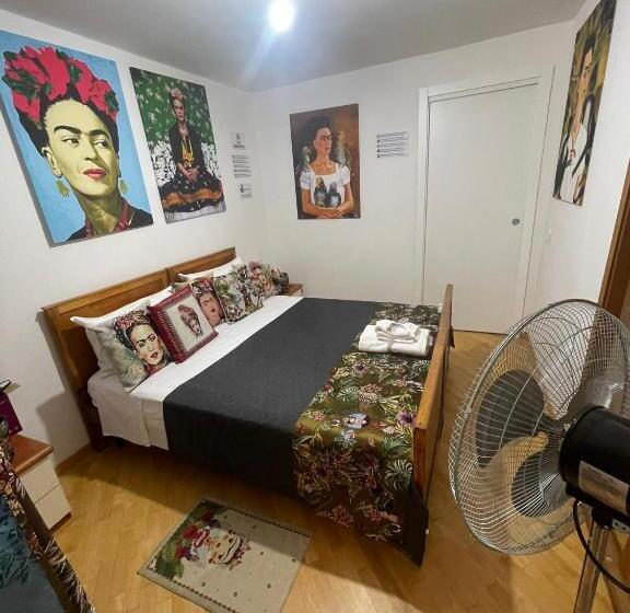 اتاق استاندارد با سرویس بهداشتی مشترک, Plebiscito Charme Rooms