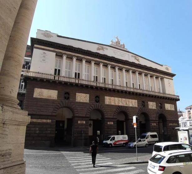 اتاق استاندارد با سرویس بهداشتی مشترک, Plebiscito Charme Rooms